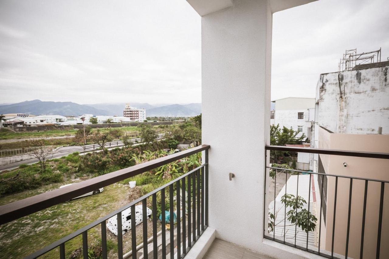 Tiin Tinn - Rivershore B&B Taitung Bagian luar foto